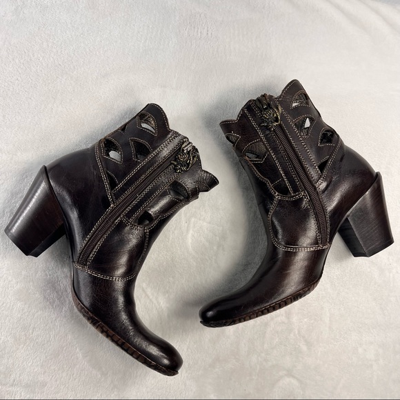 SIREN by MARK NASON Brown Leather Cutout Ankle Boots - Picture 4 of 10